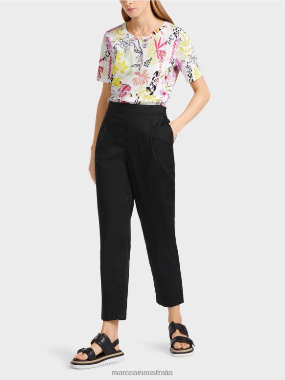 Clothing Black J8XFX627 Pants with pleats and stretchy waistband Marc Cain